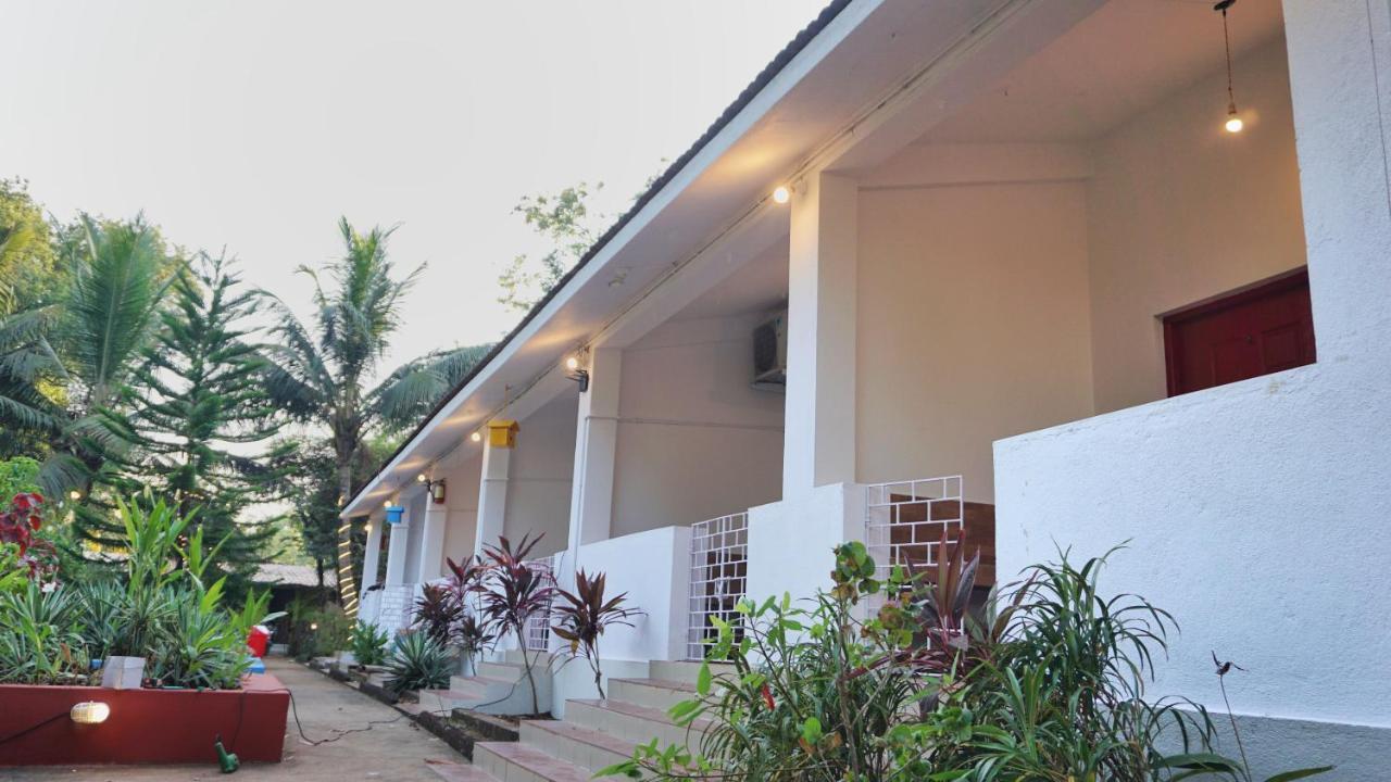 Nomadgao Vila Nova - Comfort, Great Views, Fast Wifi & Interesting People Anjuna Exterior foto